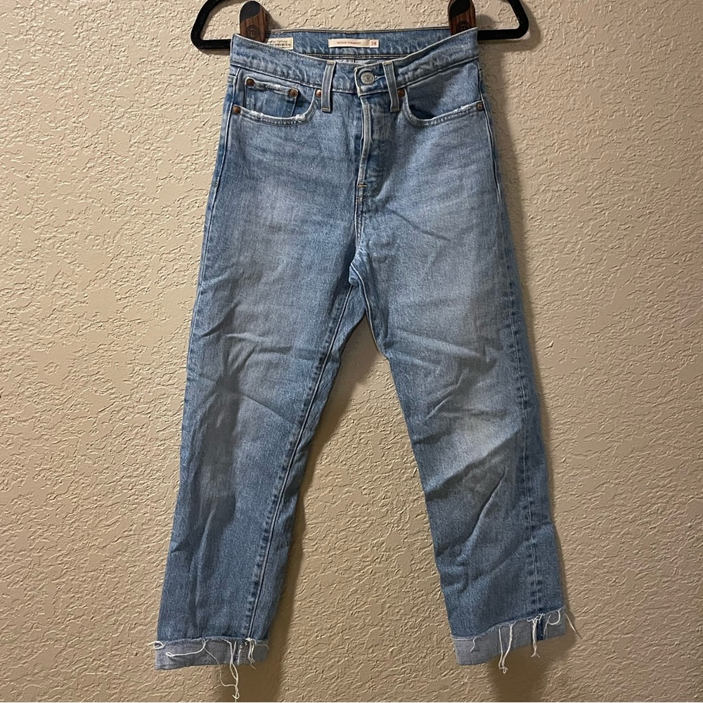 Levi’s Wedgie Straight